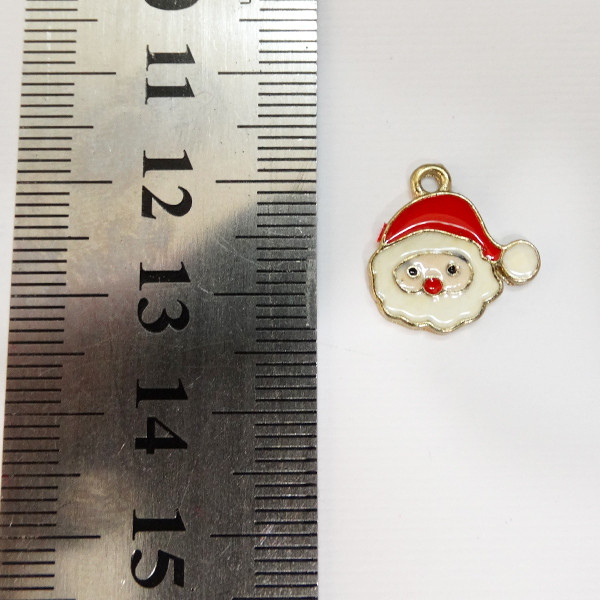 آویز گردنبند مدل سر بابانوئل کد AD 555