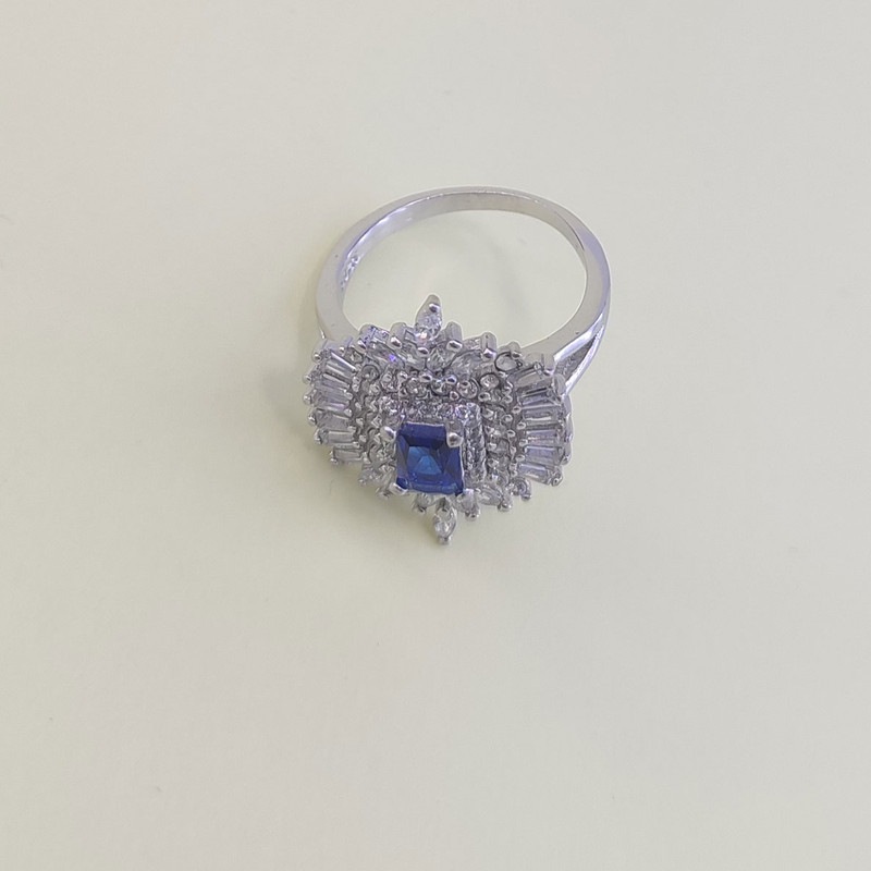 انگشتر نقره زنانه مدل یاقوت کبود جواهری کد VGIS009