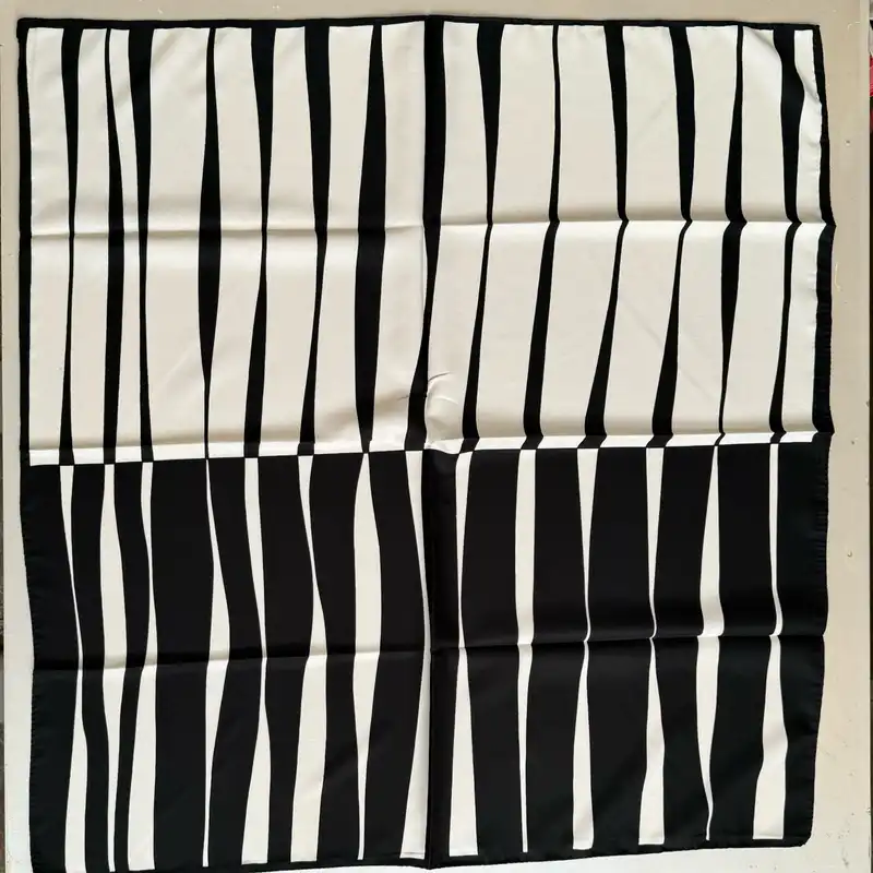 روسری زنانه مدل مینی اسکارف توییل مهمانی مجلسی اسپورت قواره 75 راه راهی خط دار