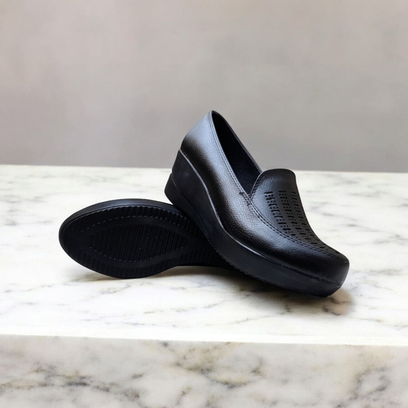 کفش طبی زنانه مدل ۲۰۱