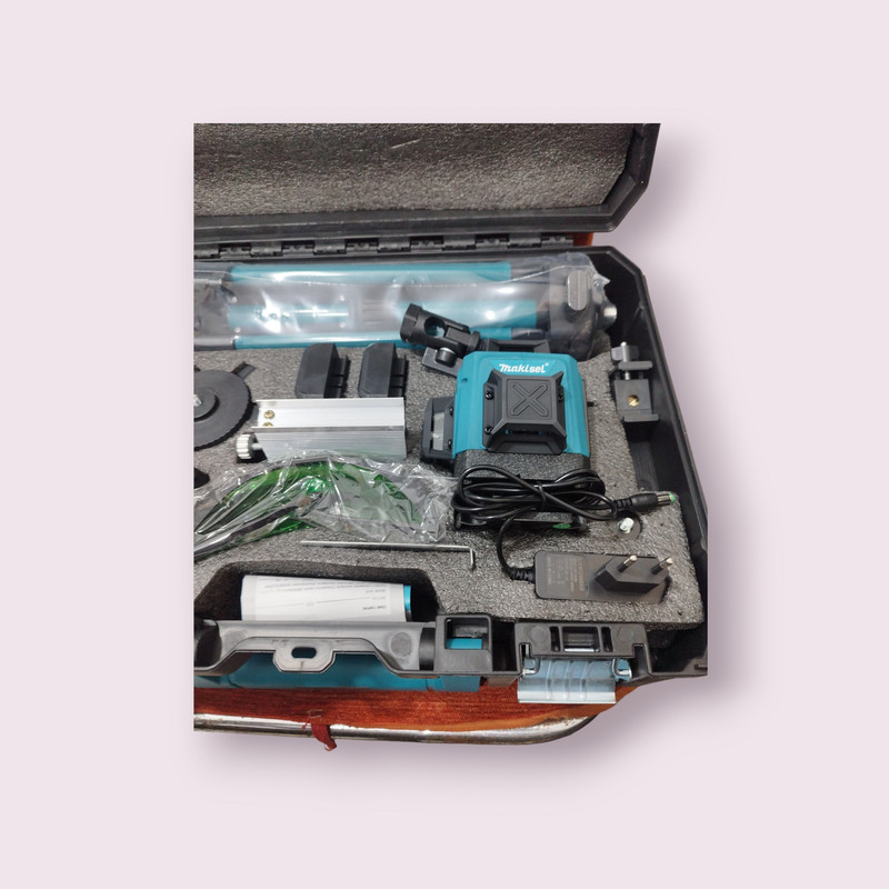 تراز لیزری ماکیسل مدل maki7050