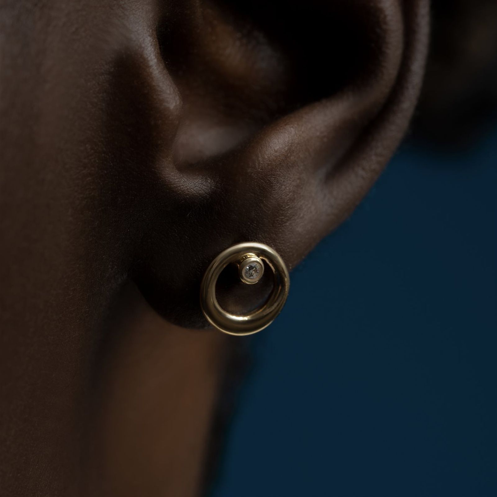 گوشواره میخی طلا 18 عیار زنانه سنجاق مدل چشم کد E900 -  - 3