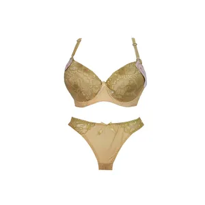 ست شورت و سوتین زنانه مدل اسفنجی جکدار کد ZAR1