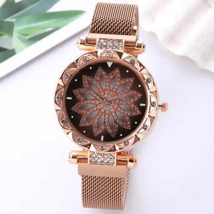 ساعت مچی عقربه ای زنانه مدل چرخشی کد rz2