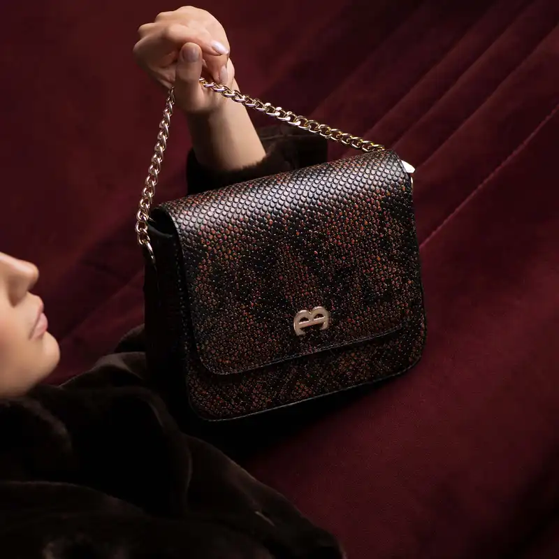 کیف دوشی زنانه منط مدل F117 کد 17468