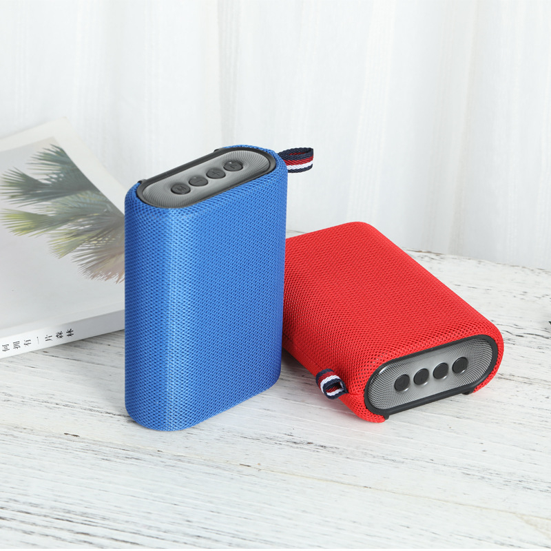 اسپیکر بلوتوثی قابل حمل مدل charge t35