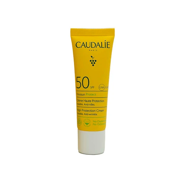 کرم ضد آفتاب بدون رنگ کدلی SPF 50 مدل Vinosun Protect 50 ‌مناسب انواع پوست‌ حجم 40 میلی‌لیتر