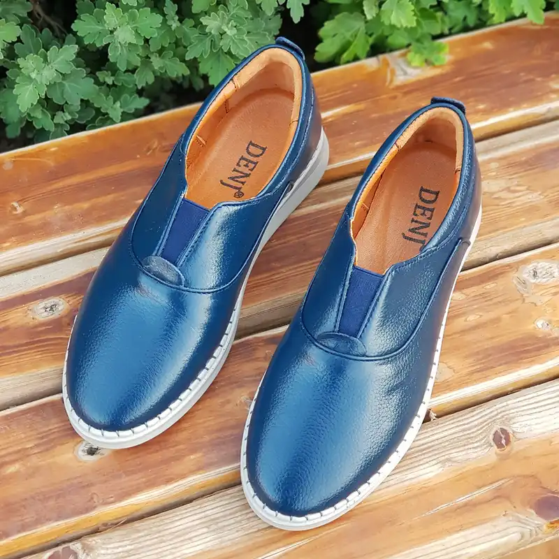 کفش طبی زنانه مدل چرم طبیعی کد 00149t.k رنگ سرمه ای