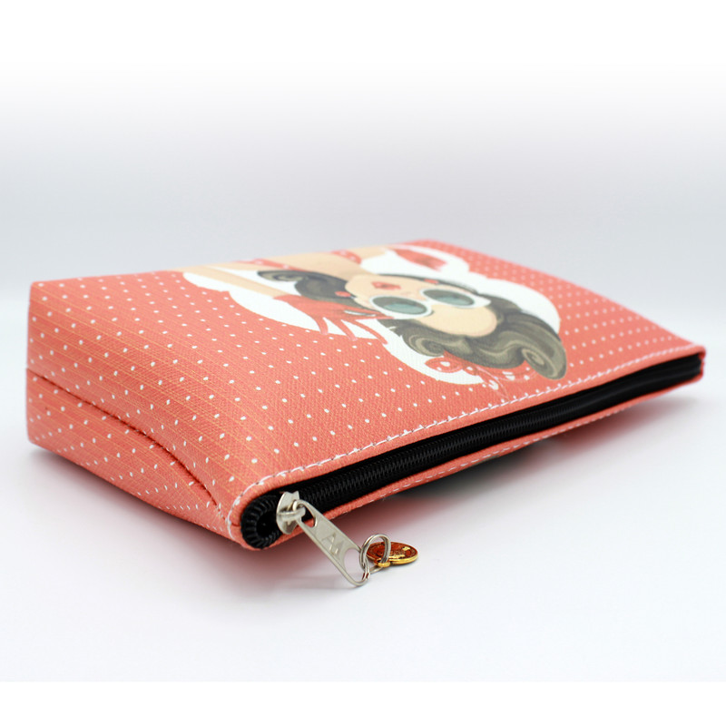 کیف لوازم آرایش زنانه طرح دختر کد A041