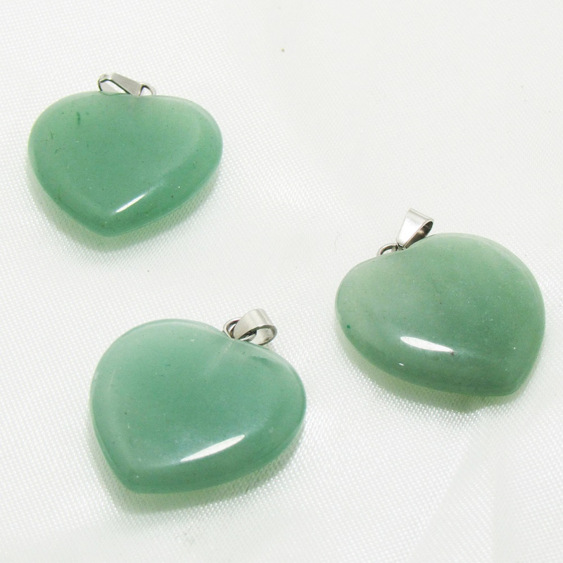 آویز گردنبند بچگانه مدل سنگ قلب اونتورین