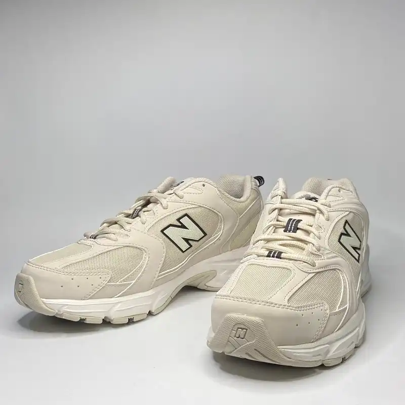 کفش راحتی نیو بالانس مدل 530