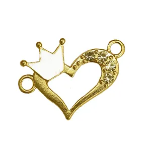 آویز دستبند طرح قلب تاج دار کد AD 341