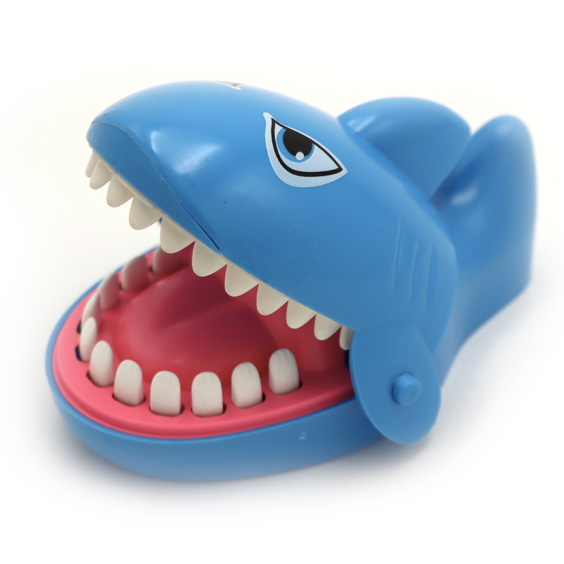 اسباب بازی طرح کوسه دندانی مدل Shark Attack