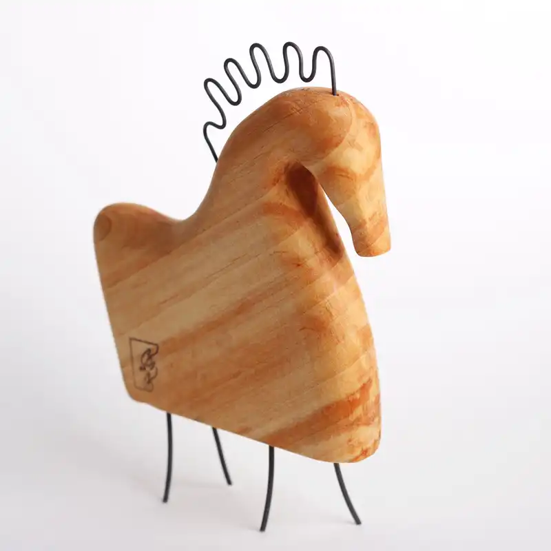 مجسمه چوبی کارکیا طرح اسب کد W20