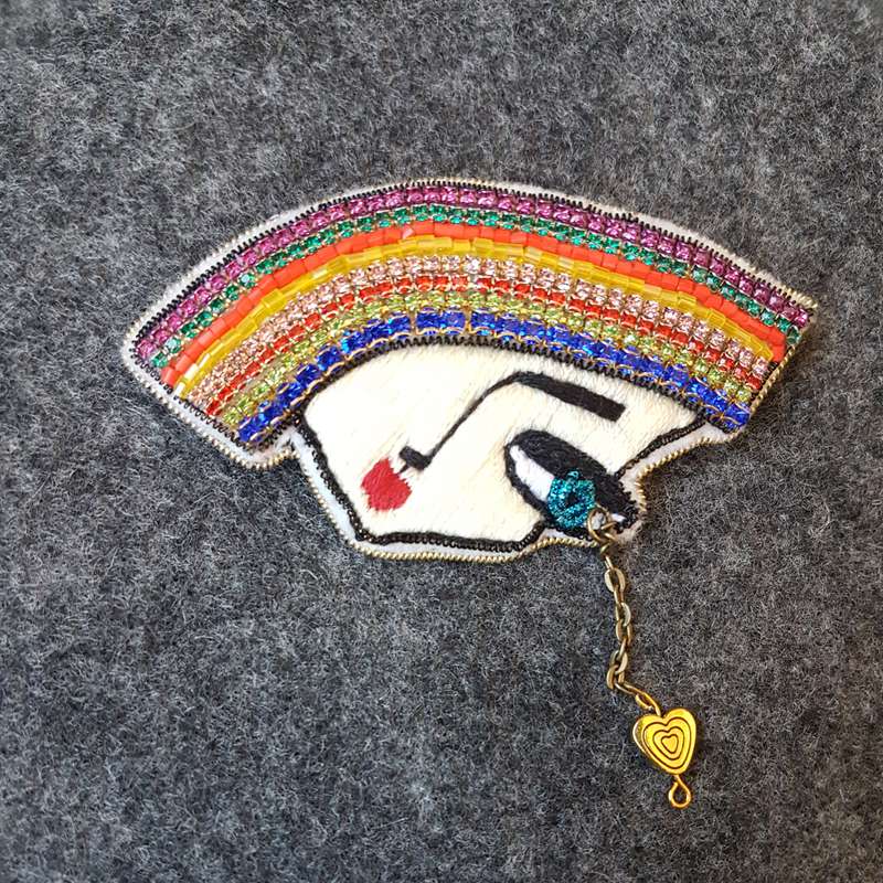 سنجاق سینه دخترانه مدل دختر کد GOL171 سنجاق سینه دخترانه مدل دختر کد GOL171