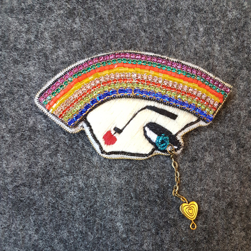 سنجاق سینه دخترانه مدل دختر کد GOL171 سنجاق سینه دخترانه مدل دختر کد GOL171