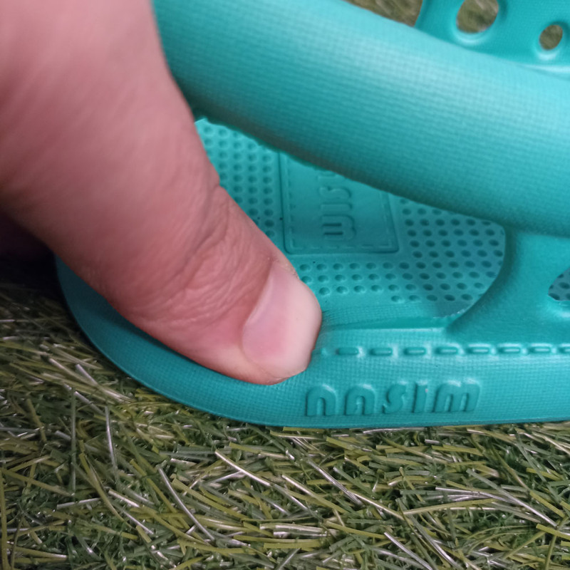 دمپایی لاانگشتی زنانه نسیم مدل آتوسا کد 1549-GN