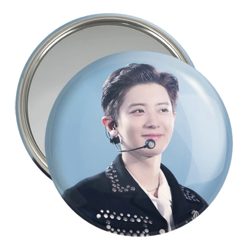 آینه جیبی خندالو مدل پارک چانیول گروه اکسو EXO  کد 13331