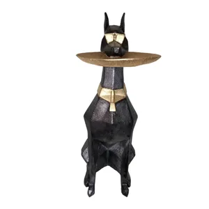 مجسمه مدل سگ میزبان