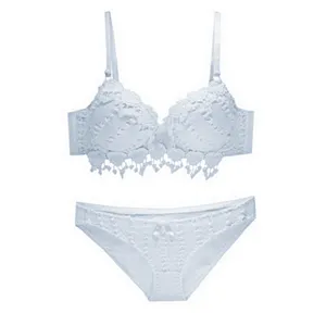 ست شورت و سوتین زنانه مدل قلبی رنگ سفید