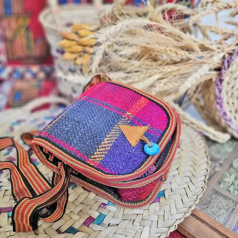 کیف رودوشی دست دوز مدل پشمی جاجیمی قشقایی