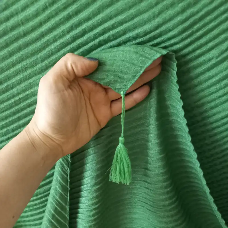 شال زنانه مدل پلیسه قواره منگوله دار