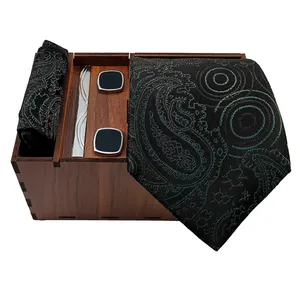 ست کراوات و دستمال جیب و دکمه سردست و گیره کراوات مردانه مدل 706