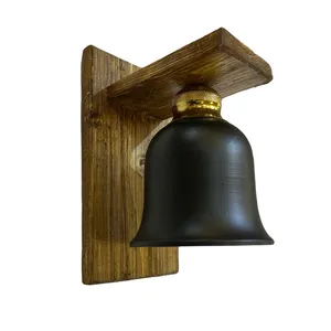 چراغ دیواری مدل چوبی کد W1