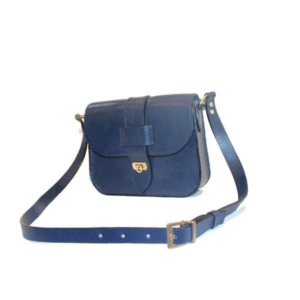 کیف رودوشی چرمی مدل یک طرفه کد 632 کیف رودوشی چرمی مدل یک طرفه کد 632