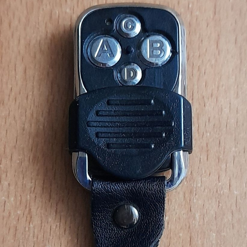 ریموت کشویی مدل ۴۳۳ ریموت کشویی مدل ۴۳۳