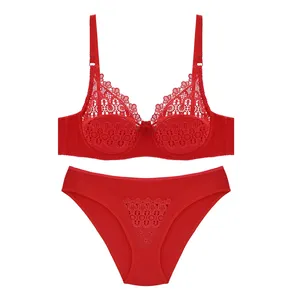 ست شورت و سوتین زنانه مدل  گیپور فنردار