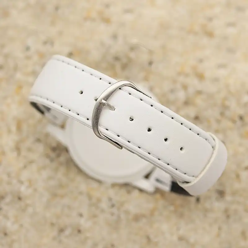 ساعت مچی عقربه ای زنانه طرح مریم کد LF3113