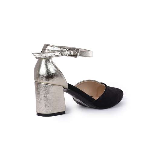 صندل زنانه دنیای مارک مدل مایا صندل زنانه دنیای مارک مدل مایا