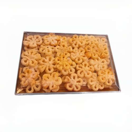 راهنمای خرید شیرینی پنجره ای خوشمزه و ارزان قیمت، به همراه آموزش نان پنجره ای خانگی بدون قالب و قالب دار، ساده و کم هزینه