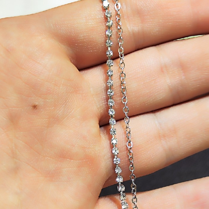 پابند زنانه مدل نگین دار کد ۶۴۰۰ پابند زنانه مدل نگین دار کد ۶۴۰۰