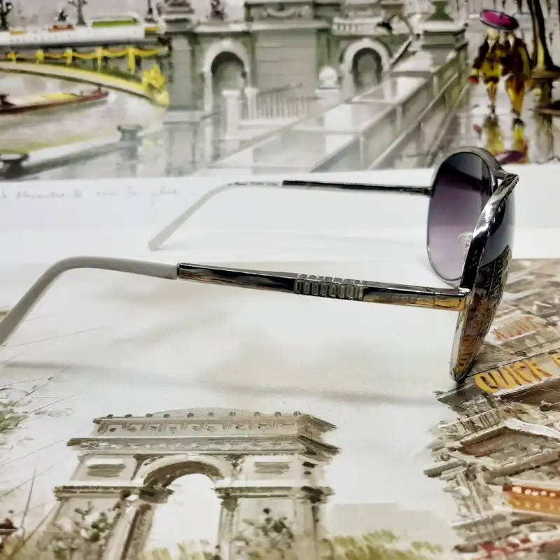 عینک آفتابی زنانه  مدل SCH8070120s