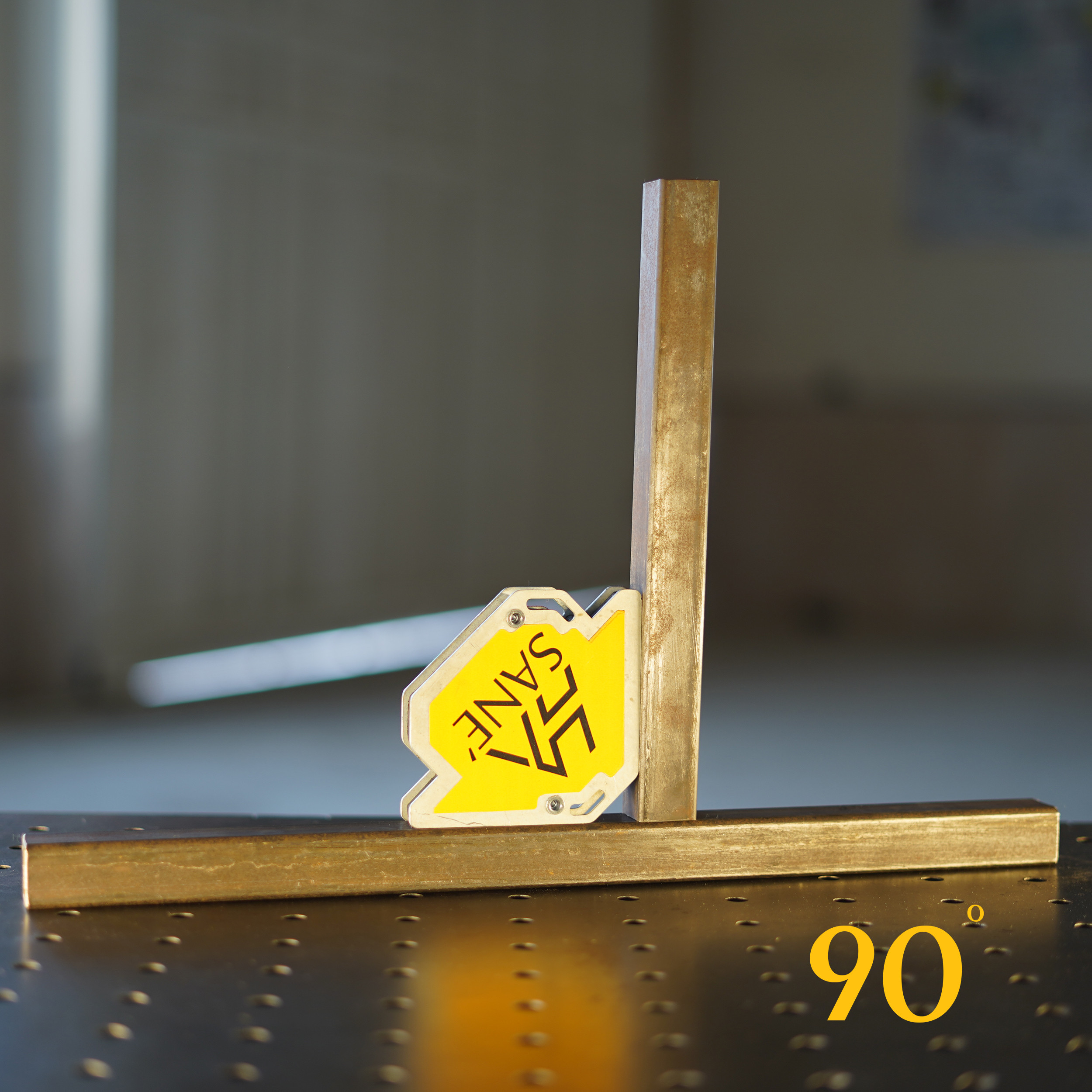 گونیا جوشکاری صانع مدل سه ضلعی کد 5/75 گونیا جوشکاری صانع مدل سه ضلعی کد 5/75