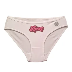 شورت زنانه فیتن فرخ زادی مدل هانی