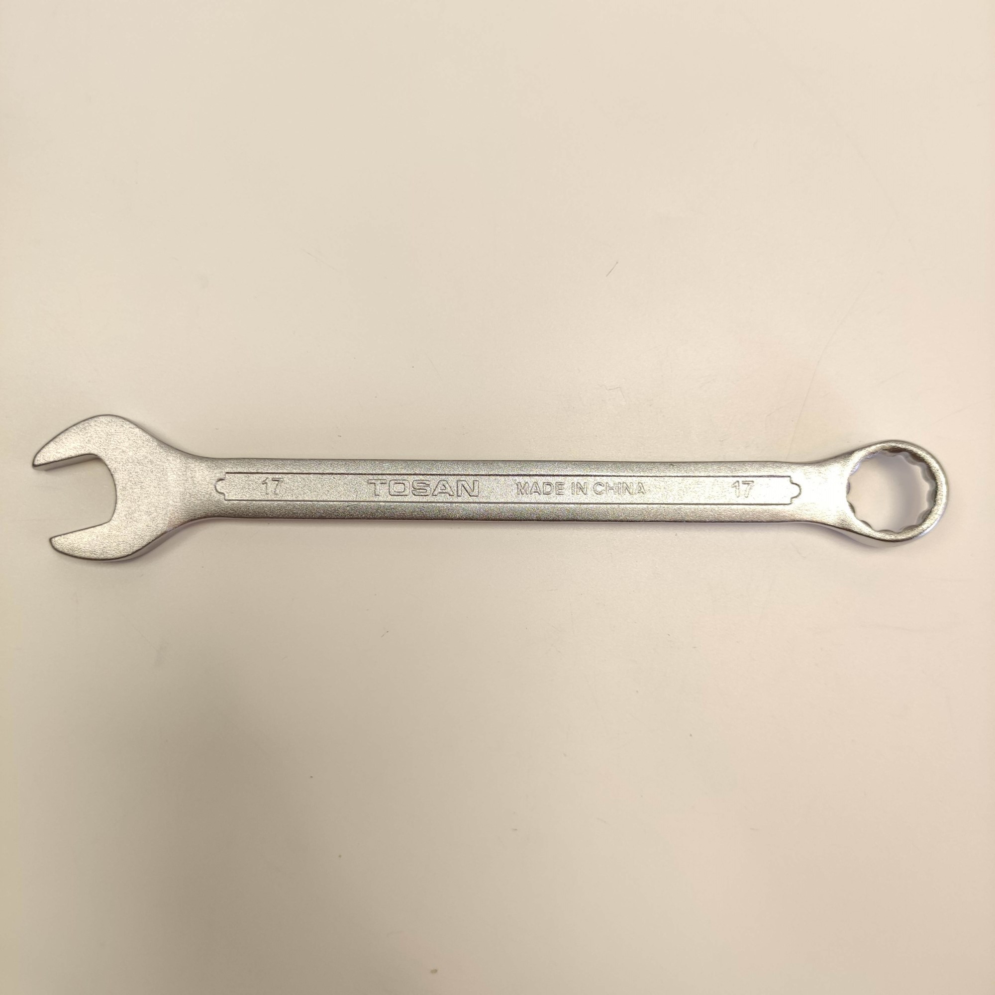 آچار یکسر تخت و یکسر رینگی توسن مدل 17TOS سایز 17 میلی متر آچار یکسر تخت و یکسر رینگی توسن مدل 17TOS سایز 17 میلی متر