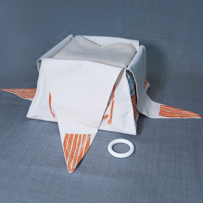 باکس هدیه مدل گل بهارنارنج طرح اسلیمی و شاد باش کدBO4083