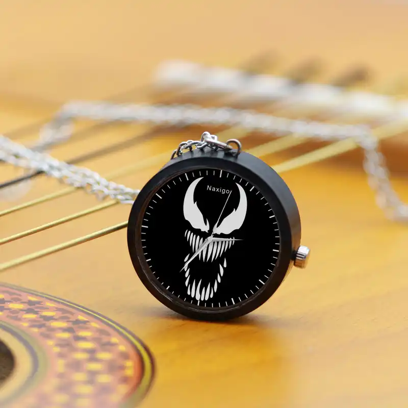 ساعت گردنبندی عقربه ای ناکسیگو مدل ونوم کد NF12885