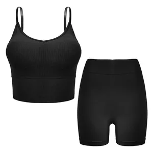 ست تاپ و شلوارک ورزشی زنانه مدل کاپ متحرک