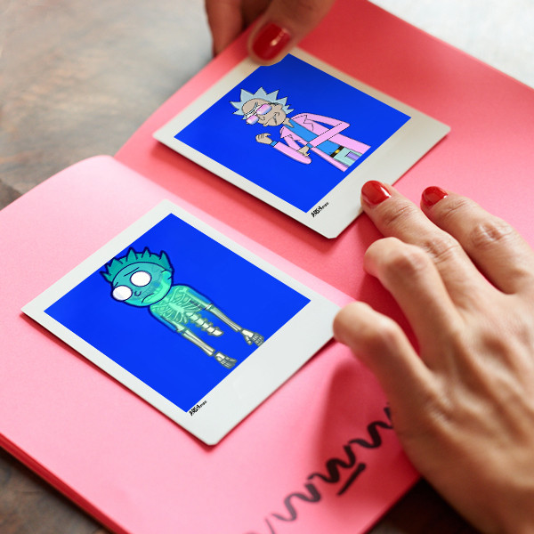 آویز تزیینی عرش مدل فانتزی ریک و مورتی کد Asa275 مجموعه پنچ عددی 