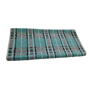 حوله دستی برق لامع مدل مدرن سایز 50*90 سانتی متر