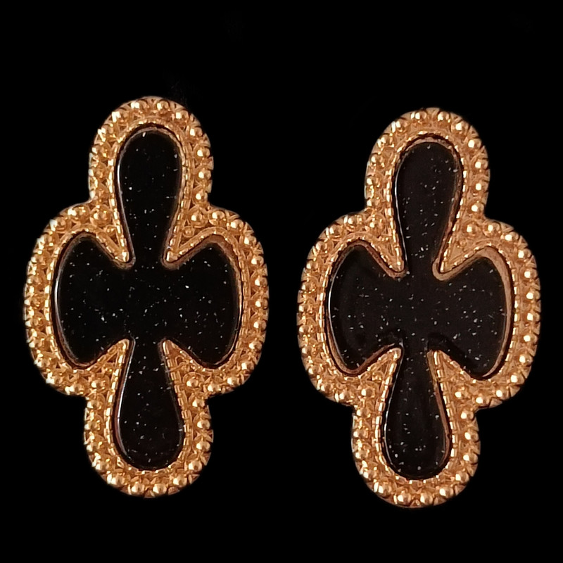 گوشواره زنانه مدل فانتزی 