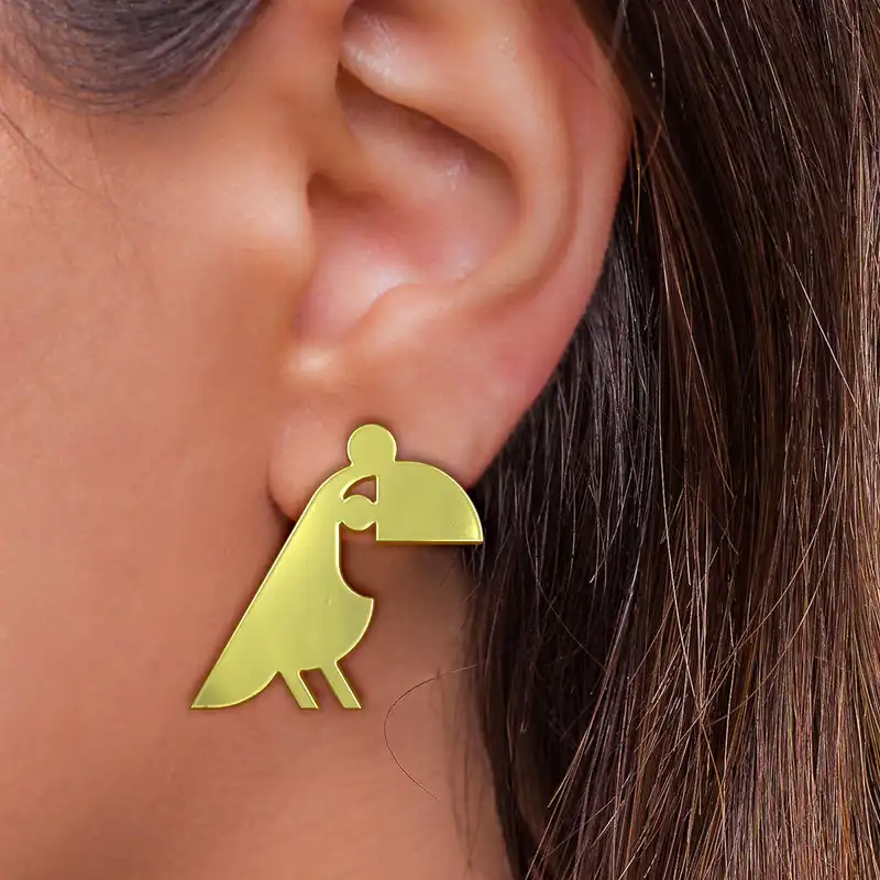 گوشواره طلا 18 عیار زنانه مدوپد مدل طوطی کد GA1-16065