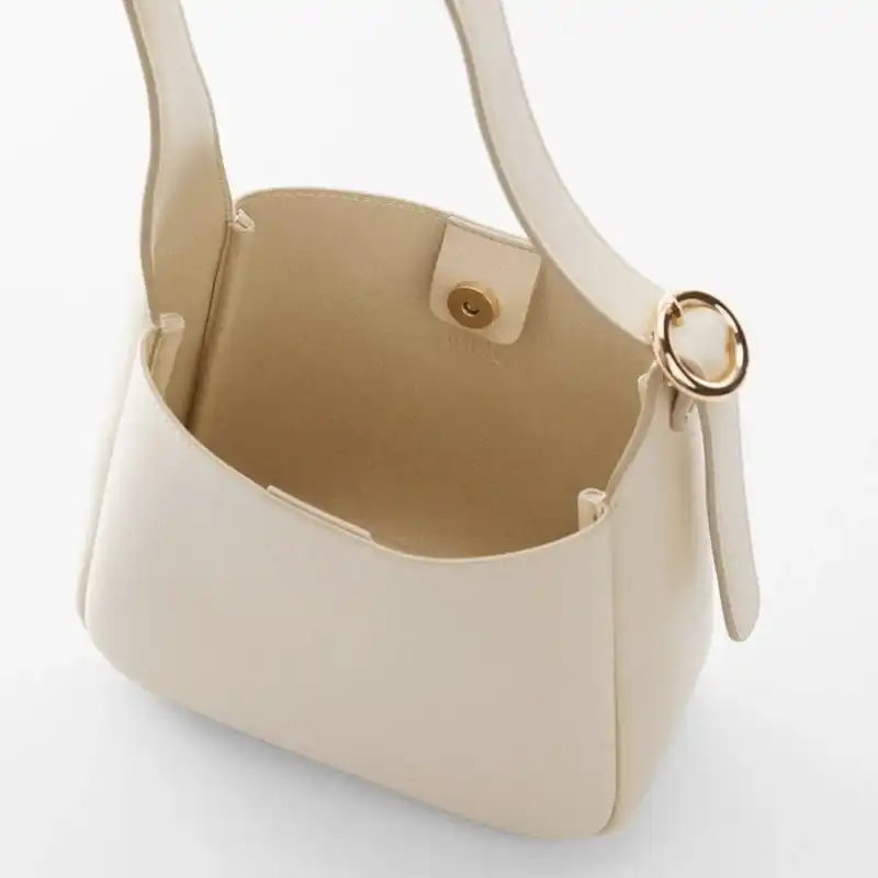 کیف رودوشی زنانه مانگو مدل Buckle detail 2024