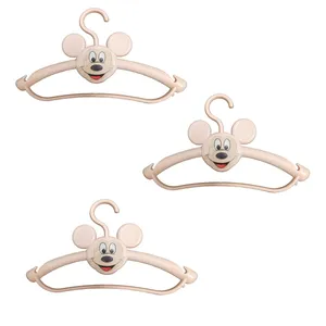 چوب لباسی نوزاد طرح میکی موس کد pi2 بسته 3 عددی