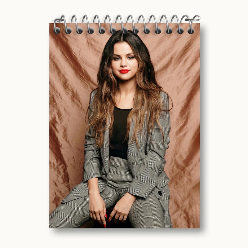 دفتر یادداشت 50 برگ خندالو مدل سلنا گومز Selena Gomez کد 19200