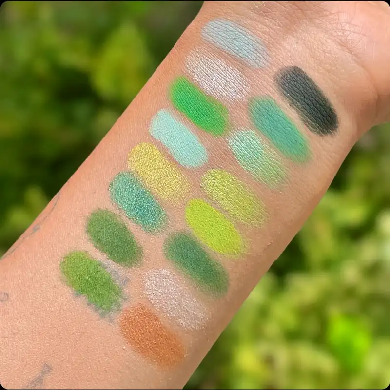 پالت سایه چشم میس لارا مدل G